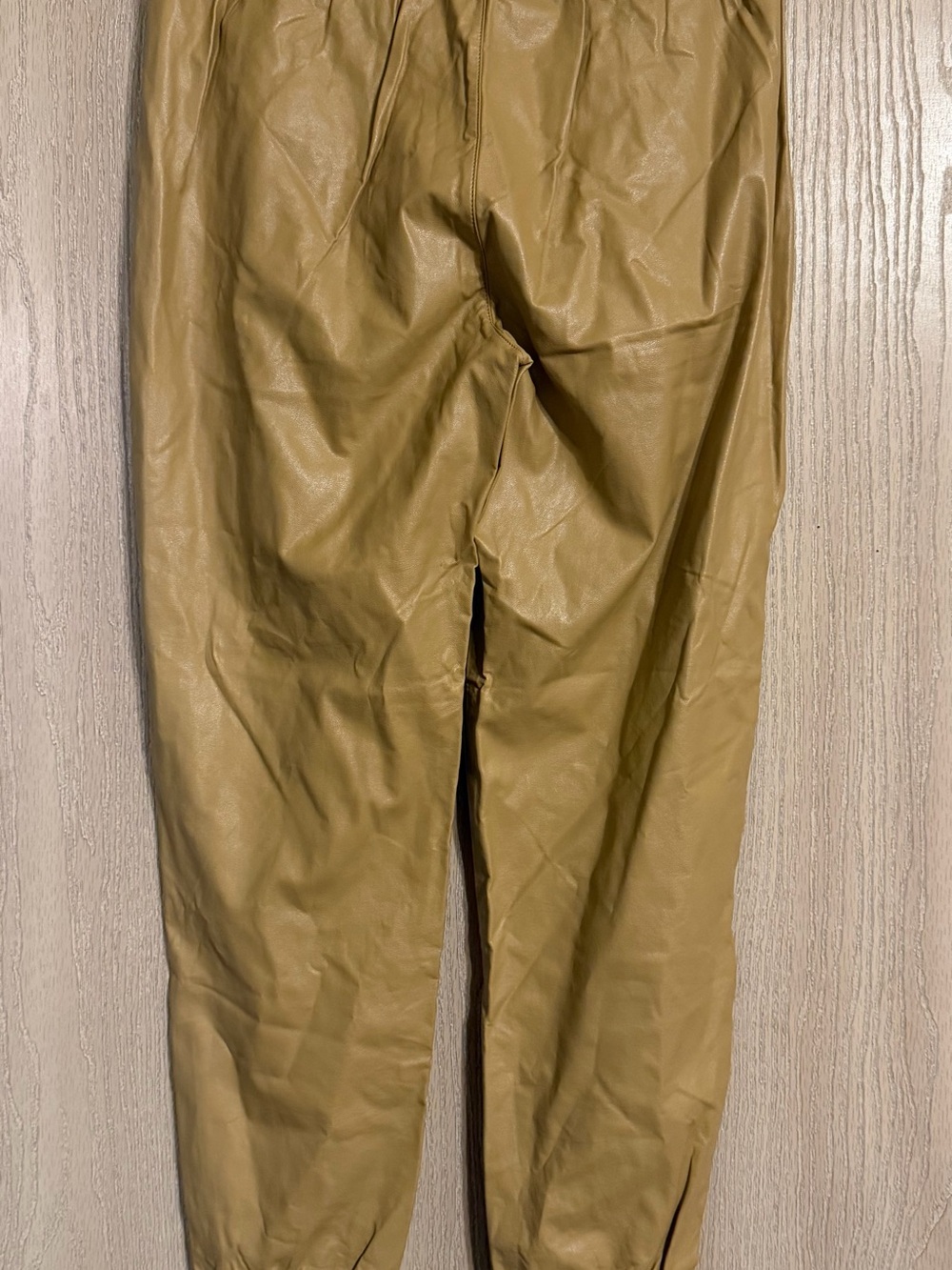 Stella Luce Camel Faux Leather Jogger Pants Size Small - Picture 10 of 16